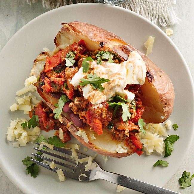 Jacket Potatoes With Chilli Beef