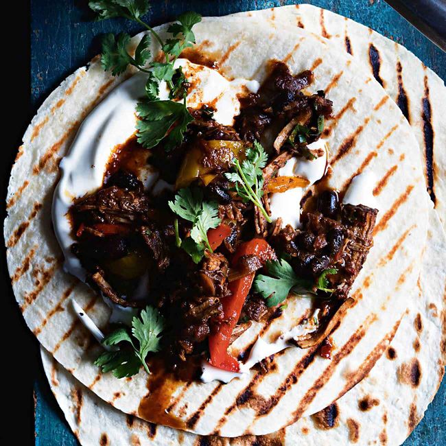 Pulled Pork With Sweet Capsicum & Black Beans