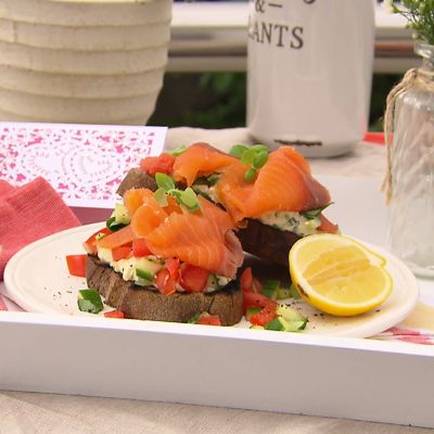 Smoked Salmon Breakfast