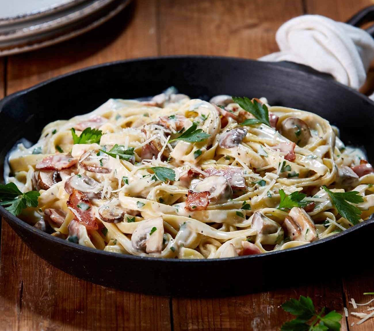 Streaky Bacon & Mushroom Carbonara Recipe | Woolworths