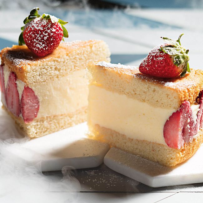 Strawberry & Lime Cake