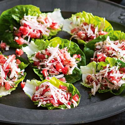 Lettuce Cups With Chilli Haloumi