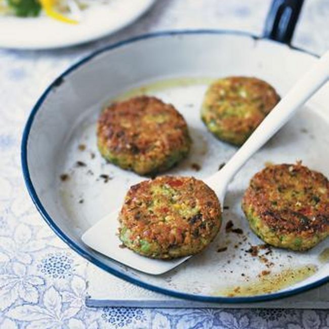 Thai Chickpea Burgers