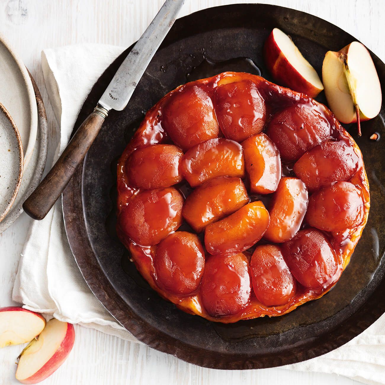 4-Ingredient leftover apple tarte tatin