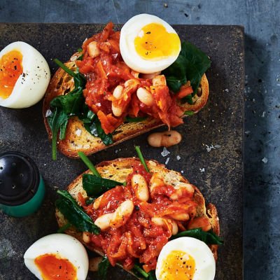 Homemade Baked Beans With Toast, Eggs & Spinach