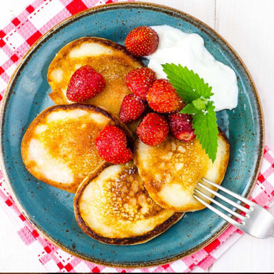Banana Pikelets With Fresh Berries