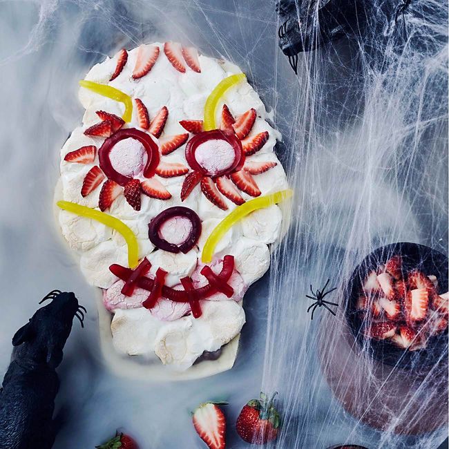 Skull Dessert Pizza