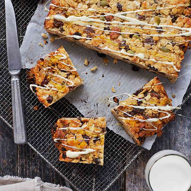 Vaalia Yoghurt Bars With Oats And Mixed Seeds