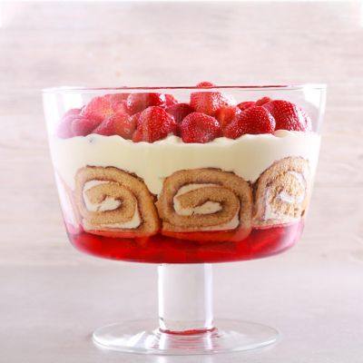 Strawberries & Cream Trifle