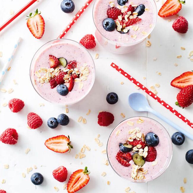 Breakfast Berry Smoothies