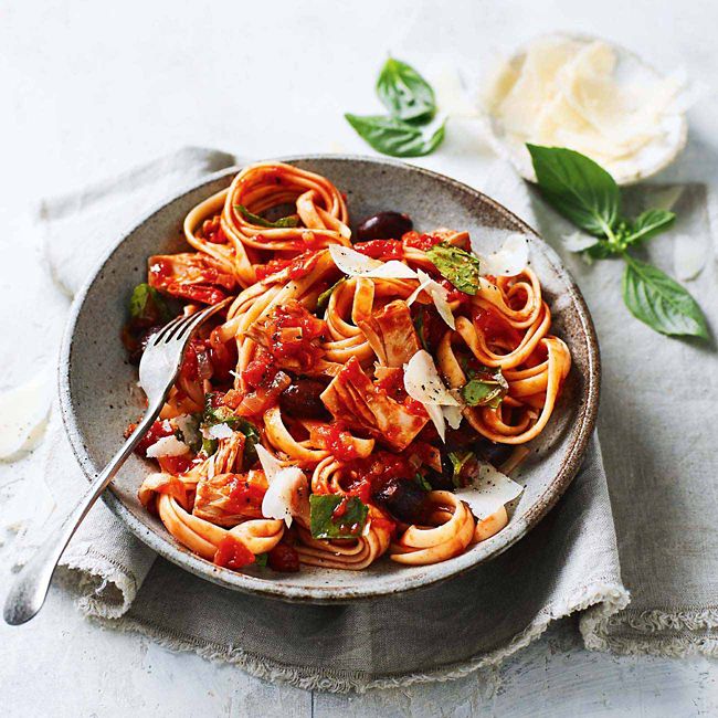 Linguine Tuna Puttanesca