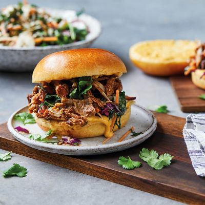 15-Minute Pulled Pork Burgers