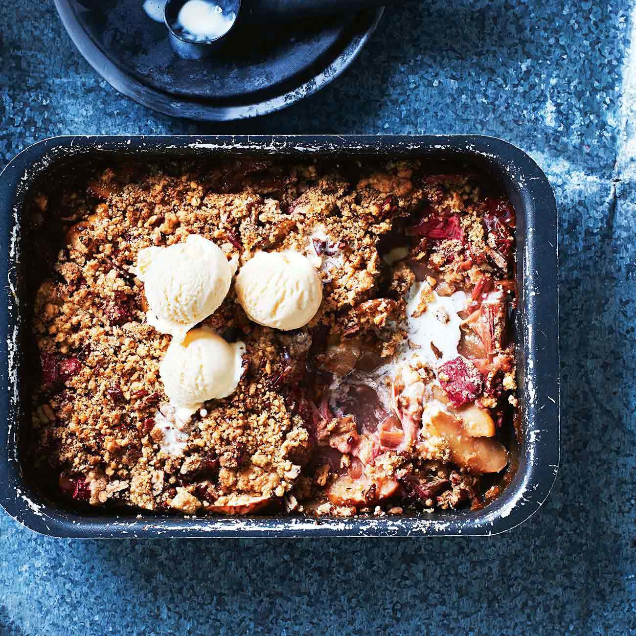 Apple rhubarb and pecan crumble