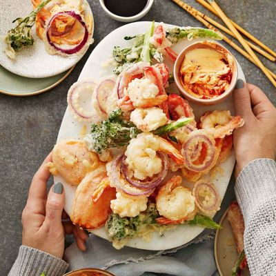 Tempura Prawns & Vegies With Sambal Mayo
