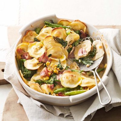 Cheesy Ravioli With Corn & Bacon