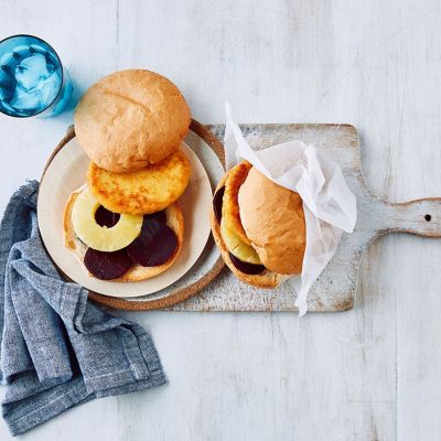 10-Minute Tropical Chicken Burgers