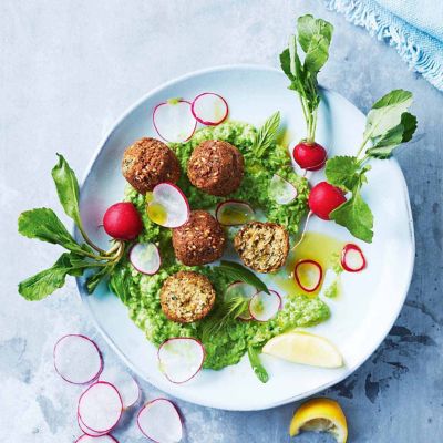 Pea Dip With Crispy Falafel