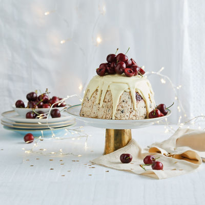 White Christmas Pudding Cheesecake