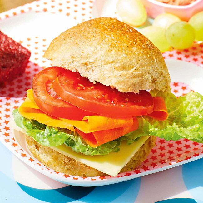 Cheese & Salad Roll