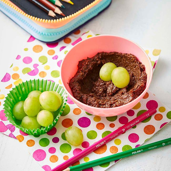 Choc Hummus With Grapes