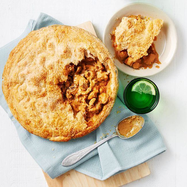 20-Minute Butter Chicken Pie