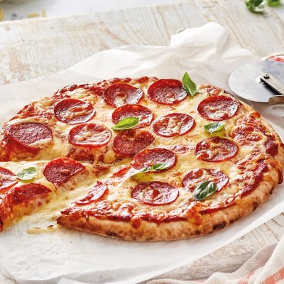 Easy Pepperoni Pizza