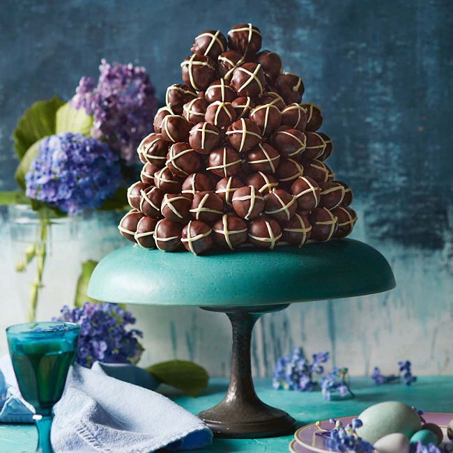Hot Cross Bun Truffle Cake
