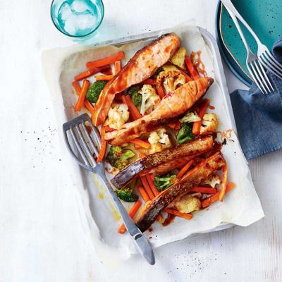 Quick Roasted Veg & Chilli Salmon