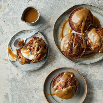 Sticky Date Puddings With Caramel