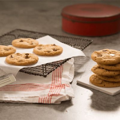 Soft & Chewy Choc-Chip Cookies