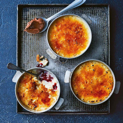 Brulee Rice Puddings With Jam Filling
