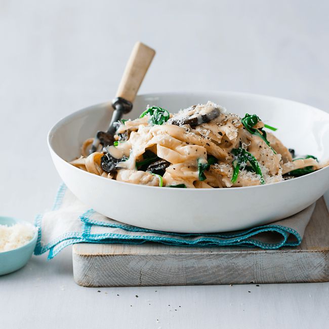 Light And Creamy Carbonara