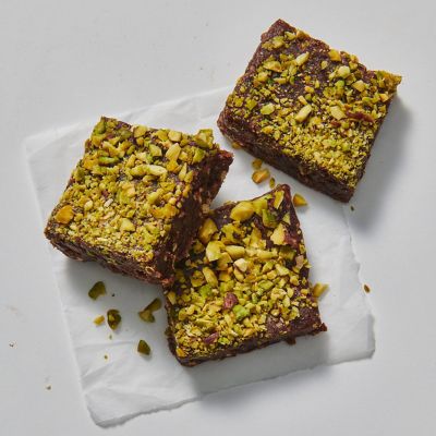 Raw Pecan & Pistachio Slice