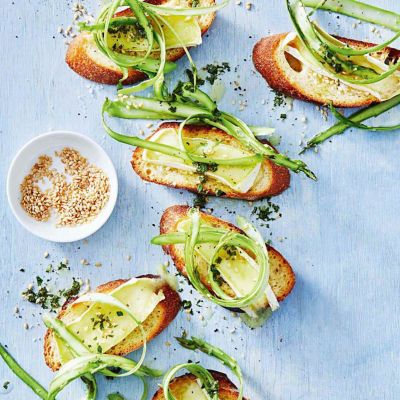 Pickled Asparagus With Baked Brie Crostini