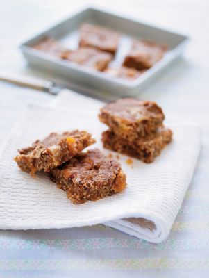 Sugarless Fruit Granola Bars