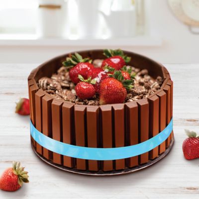 Kit Kat Celebration Cheesecake