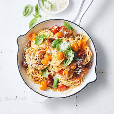 Spaghetti With Rustic Tomato Sauce