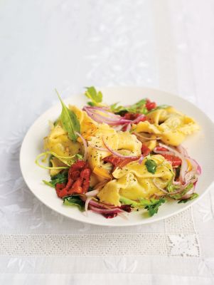 Tortellini, Roasted Pepper & Rocket Salad