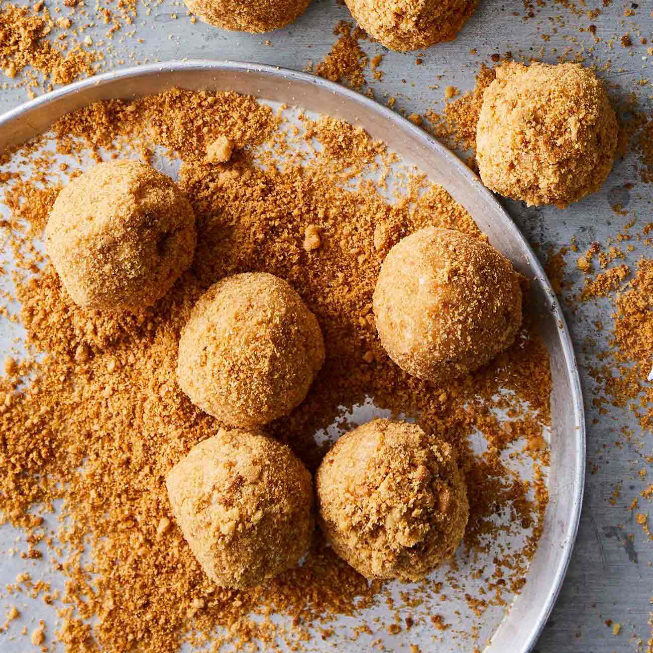 No-Cook Gingerbread Rum Balls