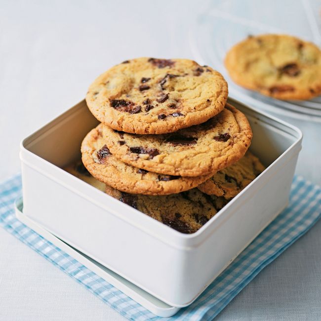 Giant Choc Chip-orange Cookies