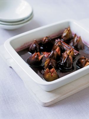 Wine & Honey-baked Figs