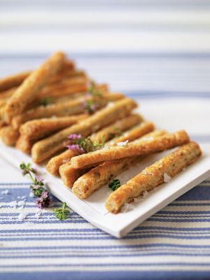 Blue Cheese & Thyme Straws