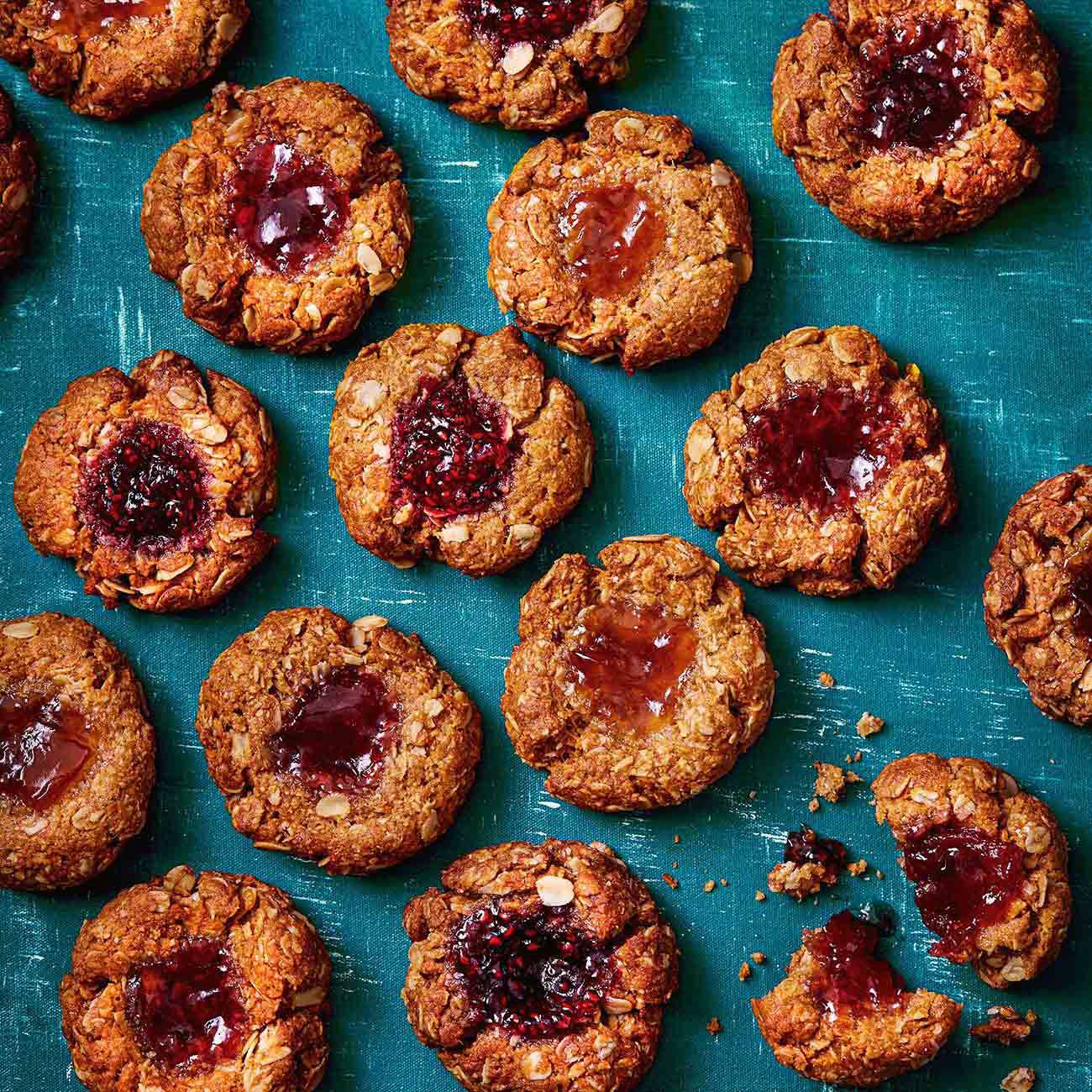 Jammy Crumble Cookies