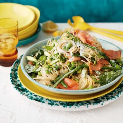 Smoked salmon and spring vegetable spaghetti