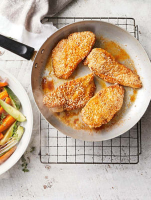 Sesame-crusted chicken with roast veg medley