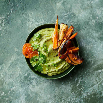 Best Guacamole With Roasted Vegetable Chips