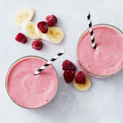 Breakfast berry and honey smoothies