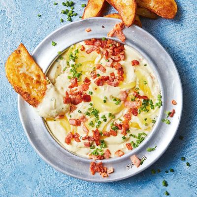 Cheesy loaded dip