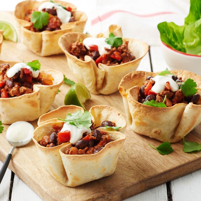 Chilli Con Carne Tortilla Cups