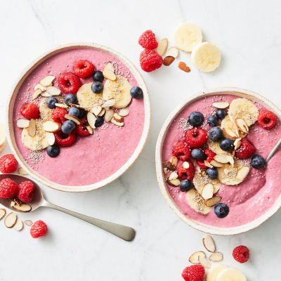 Mixed berry smoothie bowls